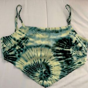 KENDALL AND KYLIE Pascun Tie Dye Crop Top